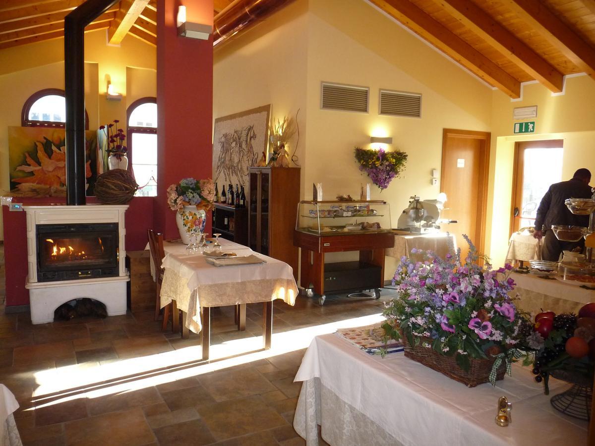 Gelindo Dei Magredi Hotel Vivaro Bagian luar foto